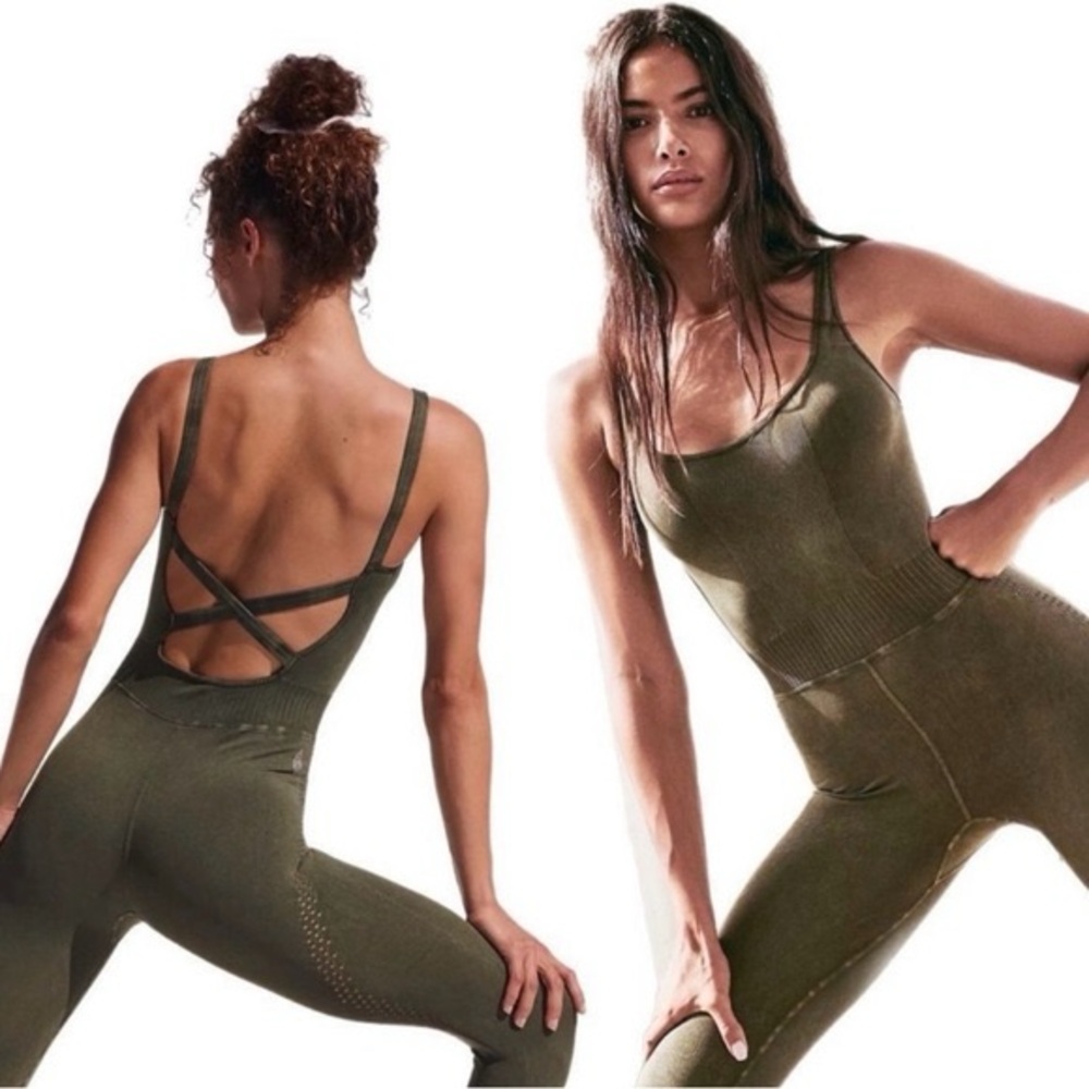 Free People Movement Seamless Good Karma Onepiece Bodysuit Army Green Size M/L